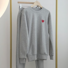 COMME DES GARCONS 꼼데가르송 라운드 맨투맨 & 조거팬츠 세트