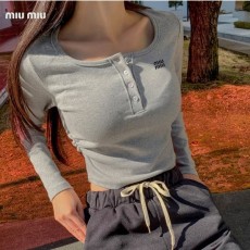 MIUMIU 미우미우 사이드셔링 크롭단추티셔츠