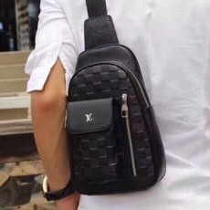 YVES SAINT LAURENT 입생로랑 다미에 인피니라인 힙색