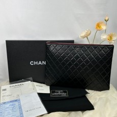 CHANEL 샤넬 구하라 클러치 램스킨 라지 (은장)