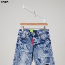 DSQUARED2 디스퀘어드2 남성 데미지 워싱 데님 하프 팬츠