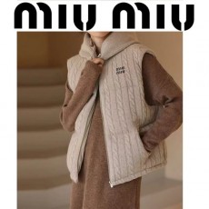 MIUMIU 미우미우 케이블니트 패딩 후드조끼