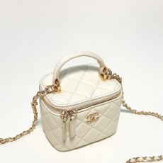 CHANEL 샤넬  탑핸들 정사각 베니티백 풀박