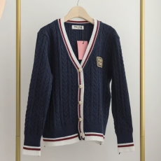 MIUMIU 미우미우 배색 케이블 니트 가디건