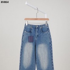 LOUIS VUITTON 루이비통 여성 사이드 모노그램 워싱 와이드 데님 팬츠