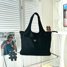 PRADA 프라다  나일론 쇼퍼백