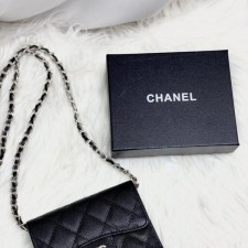 CHANEL 샤넬 클래식 체인 미니백 캐비어 은장