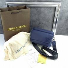 루* 패스트라인 메신저 네이비 블루 M22611