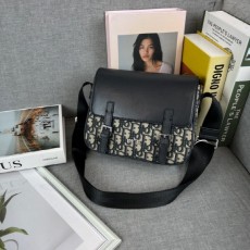 디* 오블리크 메신져 숄더 크로스백