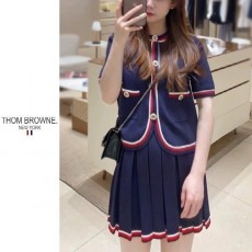 톰* 라운드 버튼 주름치마 세트