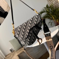 디* 오블리크 새들백 (미듐)