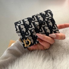 디* 오블리크 새들 카드지갑