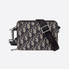 디* 스트랩 파우치