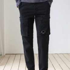 C* 컴퍼니 수입고급 23FW 에르고노믹 핏 렌즈 하프 조거팬츠