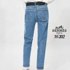 에*** 금속 가죽패치 테이퍼드 밴딩 중청바지