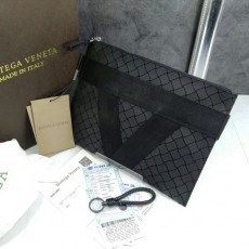 보** 21SS 인트레치아토 도큐먼트 클러치백 651832 V0GK1 8803 ㅡ블랙