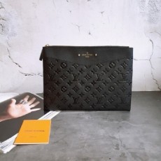 루* 데일리 파우치 모노그램 앙프렝뜨 클러치