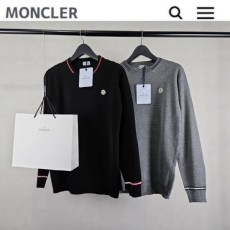 와펜 넥라인 니트 신상