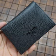 [468번] 프** 사피아노 중지갑