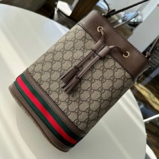 구* 오피디아 버킷백