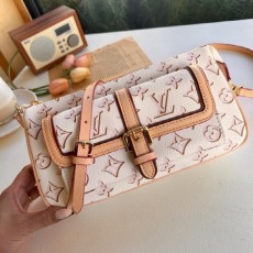 루* 맥시 멀티 포쉐트 악세수아