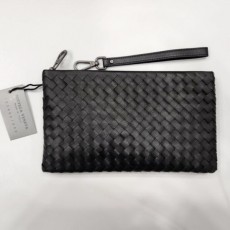 보** 인트레치아토 클러치백