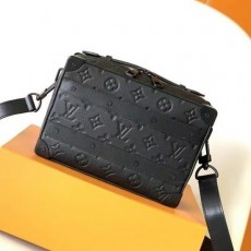 루* 2023 블랙 토뤼옹 트렁크 크로스백