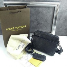 루* M46602 트리오 메신저 ㅡ 블랙