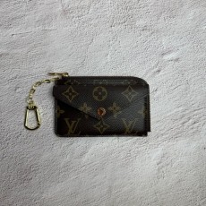 LOUIS VUITTON 루이비통 렉토 베르소 모노그램⠀