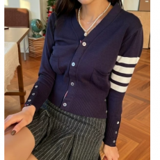 THOM BROWNE 톰브라운 4바 V 넥 울 캐시미어 가디건