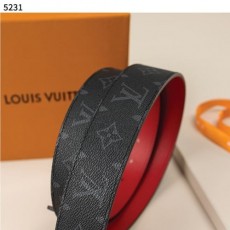 LOUIS VUITTON 루이비통 LV 이니셜 리버서블 벨트