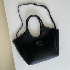 MIUMIU 미우미우  아이비 가죽백 라지