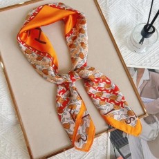 HERMES 에르메스 쁘띠 거북이 실크스카프