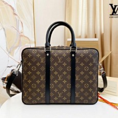 루* 모노그램 브리프케이스