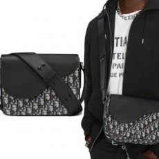 디* 미니 새들 메신저백 MINI SADDLE MESSENGER BAG 1ADME130YKS_H27E